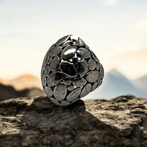 Vintage Silver Pebble Patterned Modernist Dome Ring Size 8